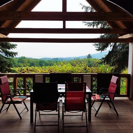 Klara Vendeghaz Villa Badacsonyors Bagian luar foto