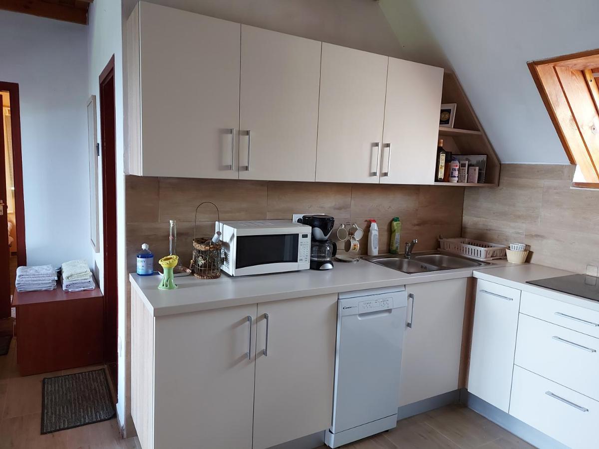 Klara Vendeghaz Villa Badacsonyors Bagian luar foto