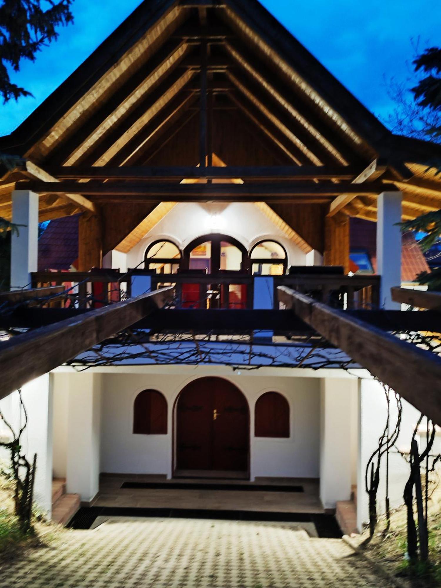 Klara Vendeghaz Villa Badacsonyors Bagian luar foto